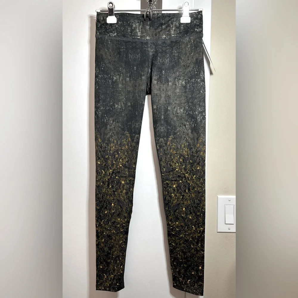 NWT Spiritual Gangster Crackled Print Black, Green, Yellow Leggings Size XS/S